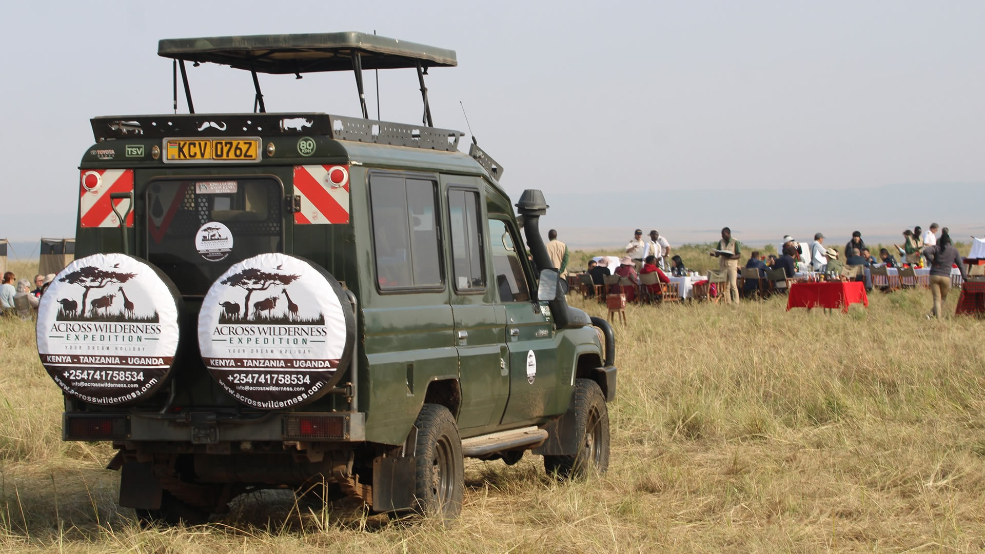 4x4 safari land cruisers